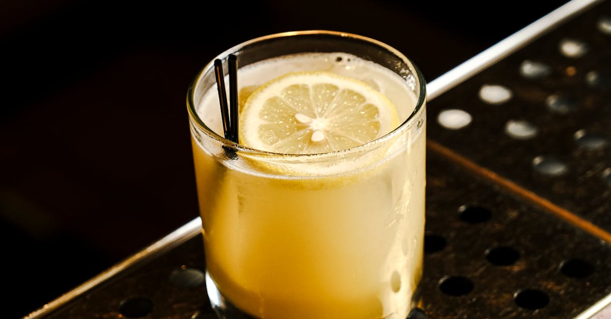 Combining Cocktails with Themed Music Nights in Sydney