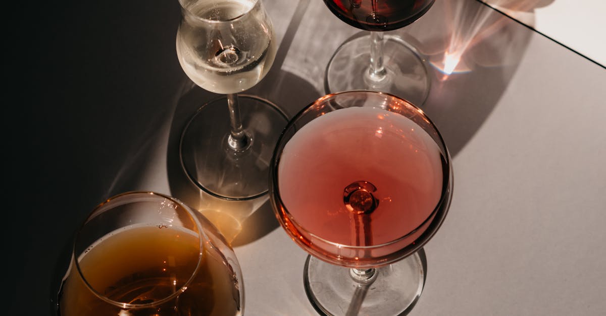 The Art of Creating Limited-Time Seasonal Cocktails